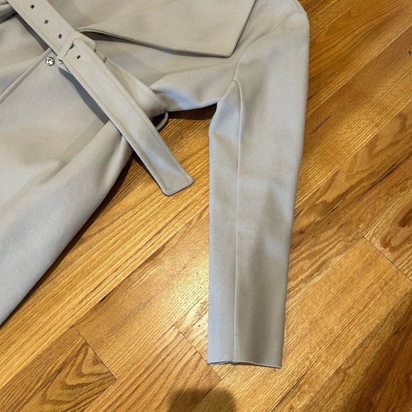 Chic Light Gray Belted Coat - Picture 3 of 10